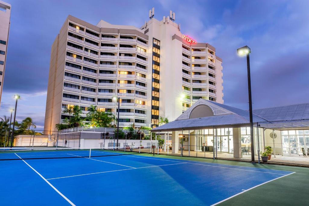Rydges Esplanade Resort Кернс Екстер'єр фото