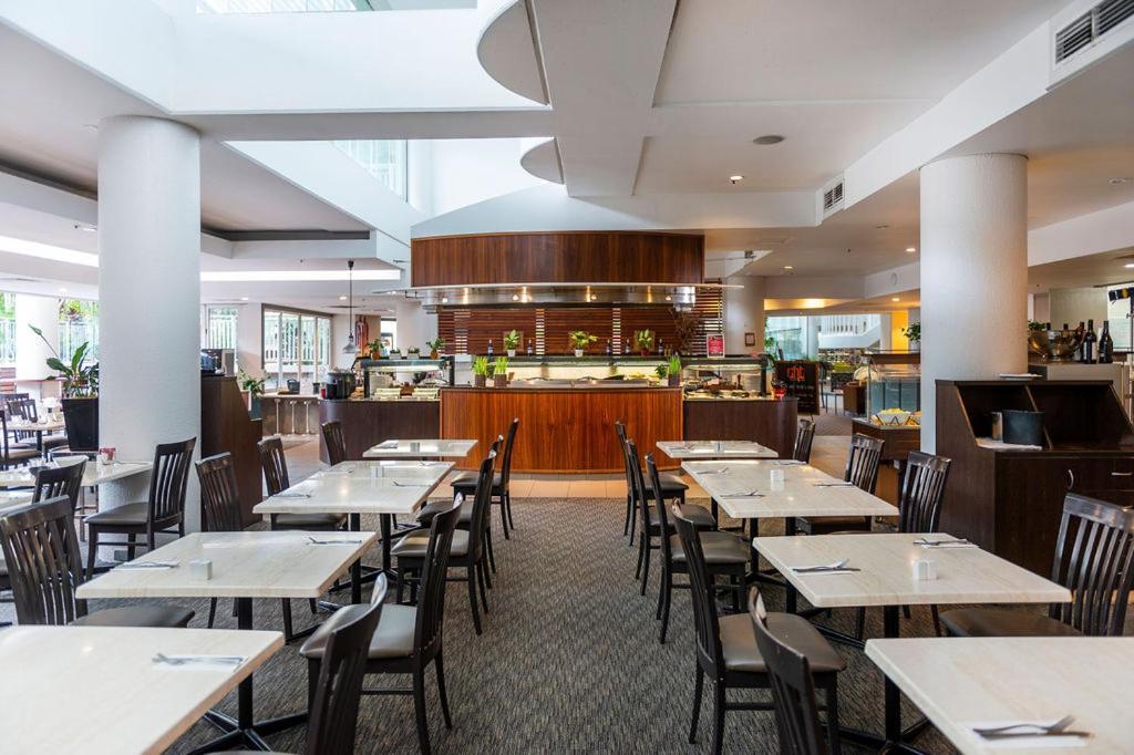 Rydges Esplanade Resort Кернс Екстер'єр фото