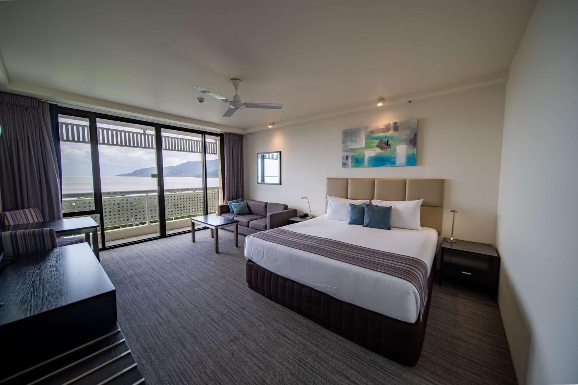 Rydges Esplanade Resort Кернс Екстер'єр фото